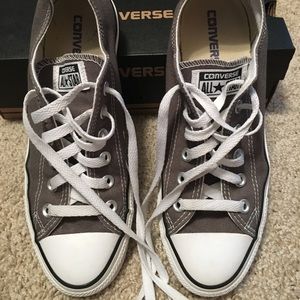Like new Converse Chuck Taylors-grey
